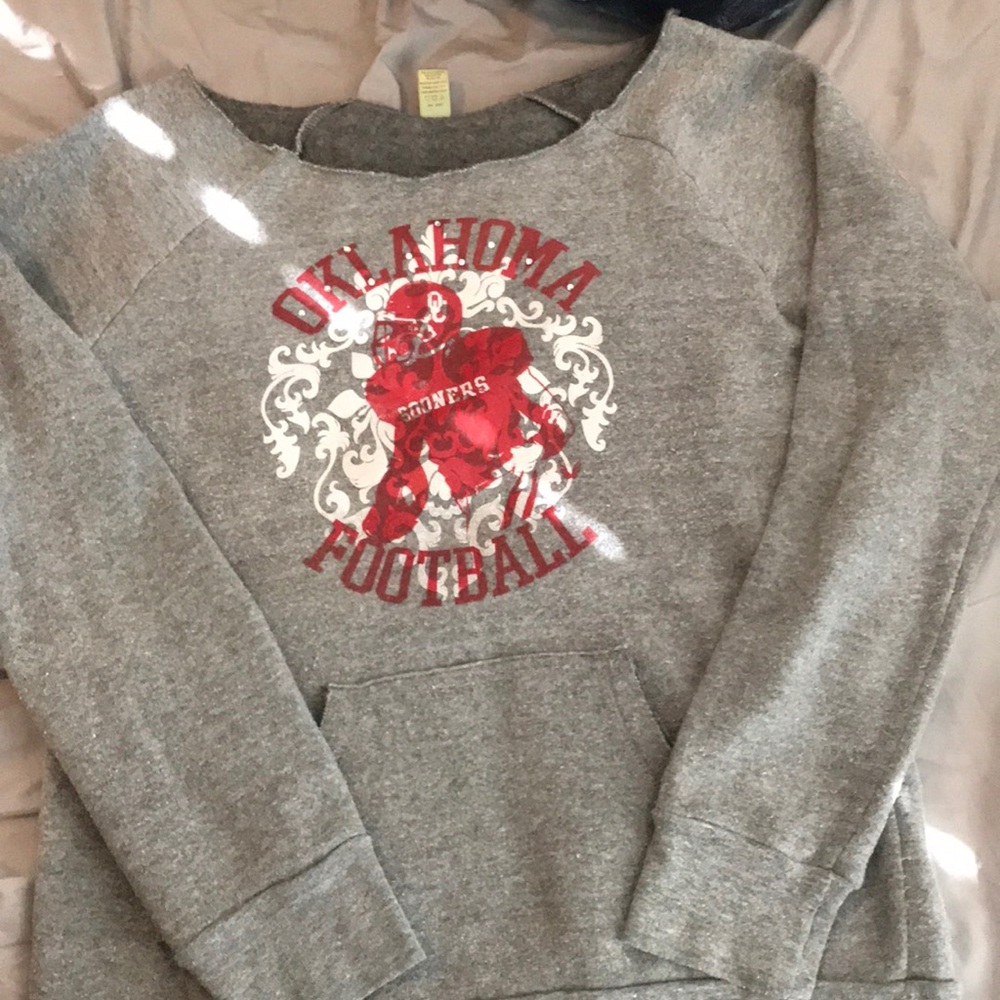OU sweatshirt